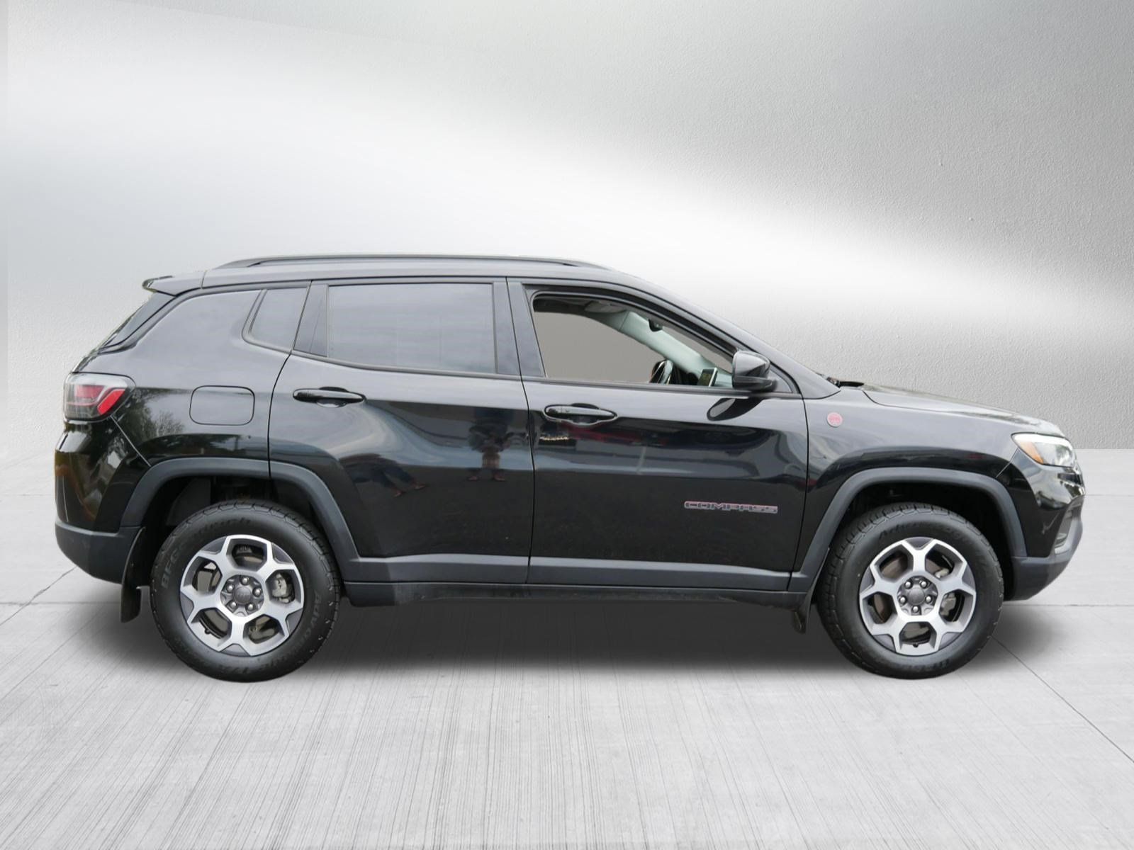 Used 2022 Jeep Compass Trailhawk w/ Trailhawk Elite Group AWD/4WD image 8