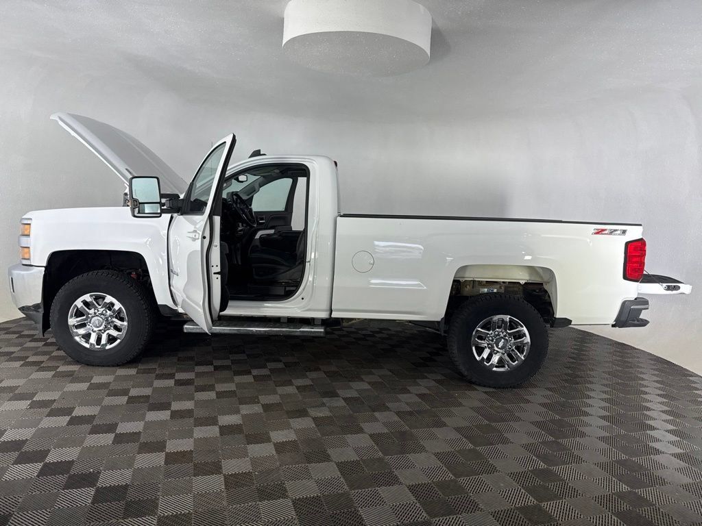 Used 2015 Chevrolet Silverado 3500 LT w/ LT Convenience Package AWD/4WD image 6