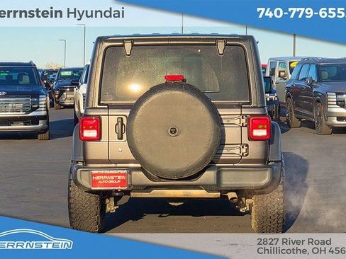 Used 2018 Jeep Wrangler Unlimited Sport S AWD/4WD image 30