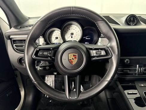 Certified 2024 Porsche Macan w/ Premium Plus Package AWD/4WD image 35