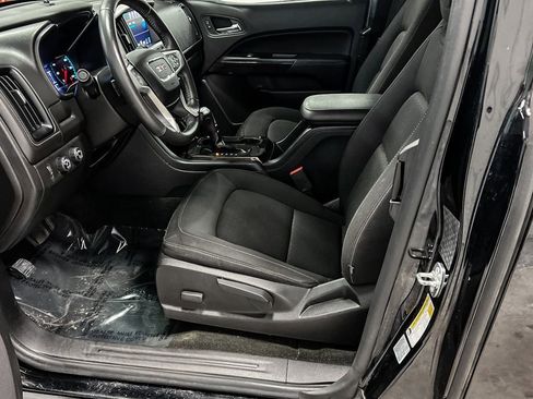 Certified 2017 GMC Canyon SLE w/ SLE Convenience Package image 38