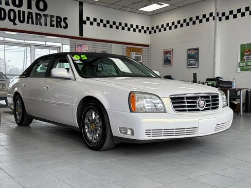 Used 2005 Cadillac De Ville w/ Limited Edition Package image 3
