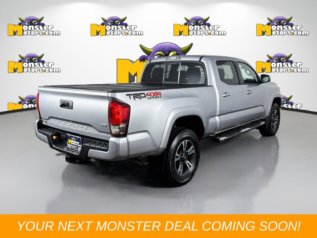 Used 2016 Toyota Tacoma TRD Sport AWD/4WD image 5
