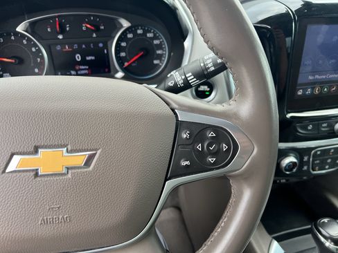 Used 2020 Chevrolet Traverse LT w/ LT Premium Package AWD/4WD image 15