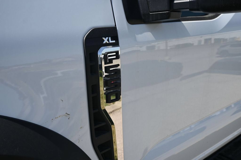 New 2026 Ford F550 4x4 Supercab Super Duty image 8