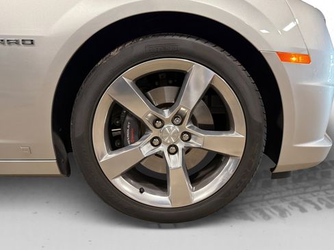 Used 2010 Chevrolet Camaro SS w/ RS Package RWD image 48