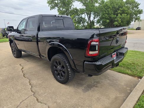 Used 2019 RAM 2500 Laramie w/ Night Edition AWD/4WD image 10