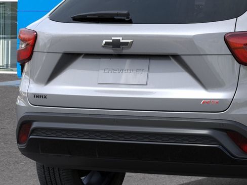 New 2026 Chevrolet Trax RS w/ Sunroof Package FWD image 14