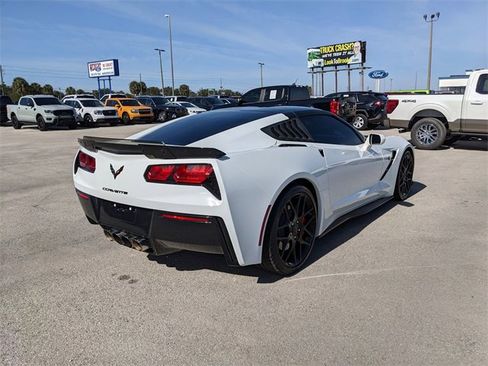 Used 2019 Chevrolet Corvette Stingray Coupe image 4