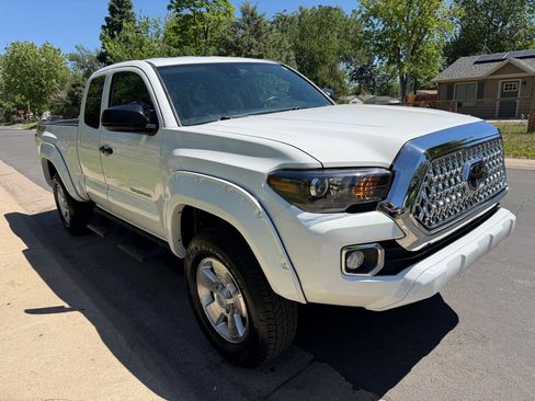 Used 2023 Toyota Tacoma SR AWD/4WD image 7