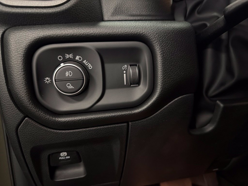 New 2026 RAM 1500 Warlock AWD/4WD image 23