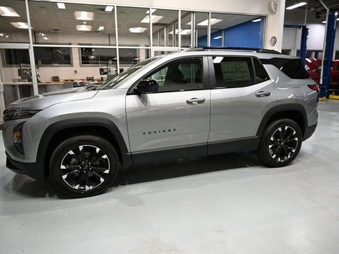 New 2026 Chevrolet Equinox RS w/ Convenience Package III image 7