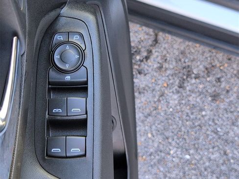 Certified 2023 Chevrolet Equinox LT image 12