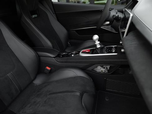 Used 2025 Lotus Emira RWD image 20