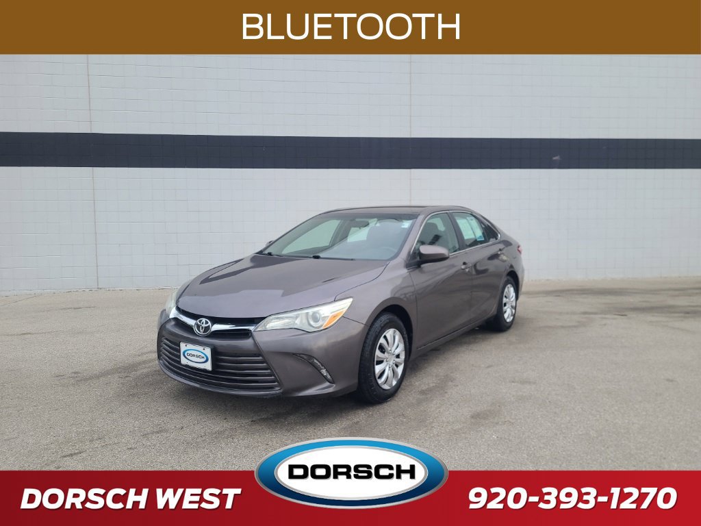 Used 2015 Toyota Camry LE FWD image 1