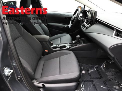 Used 2025 Toyota Corolla LE FWD image 23