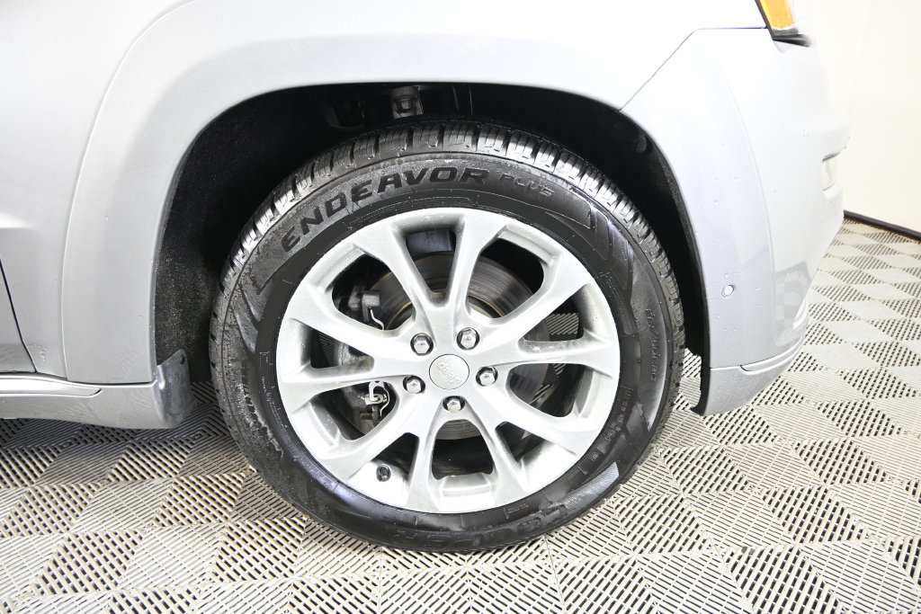 Used 2021 Jeep Grand Cherokee Summit AWD/4WD image 11