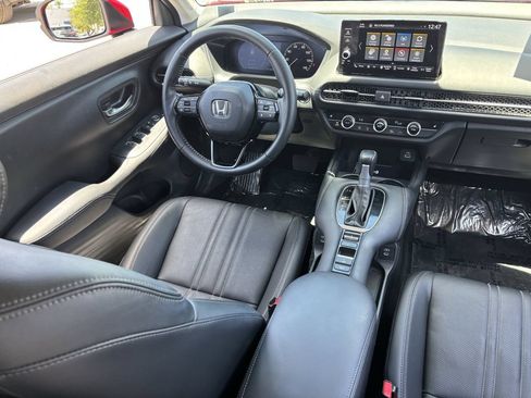 Certified 2025 Honda HR-V EX-L image 12