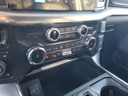 New 2025 Ford F150 Lariat w/ Equipment Group 501A Mid image 18