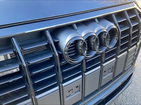 Used 2025 Audi Q3 2.0T Premium w/ Convenience Package image 31