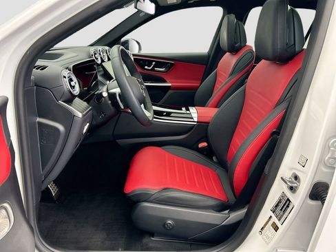 Certified 2025 Mercedes-Benz GLC 300 image 18