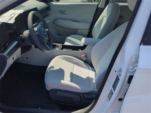 New 2026 Hyundai Kona SE image 11