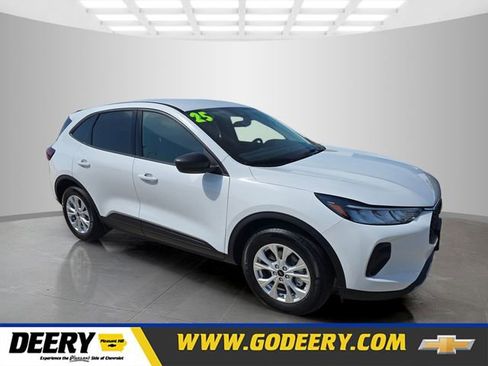 Used 2025 Ford Escape Active w/ Cold Weather Package FWD image 1