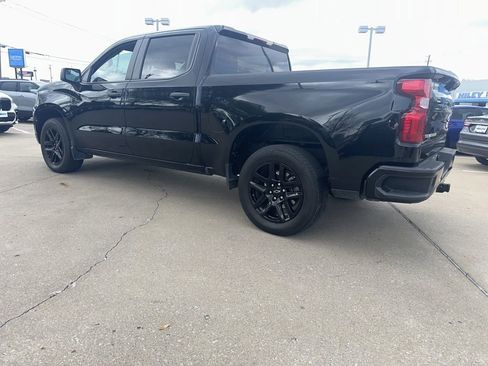 Used 2023 Chevrolet Silverado 1500 Custom image 5