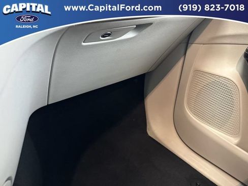 Used 2023 Chrysler Voyager LX FWD image 26
