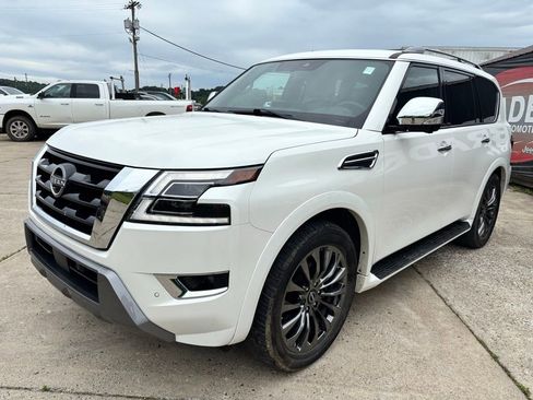 Used 2023 Nissan Armada Platinum w/ Captain's Chairs Package AWD/4WD image 3