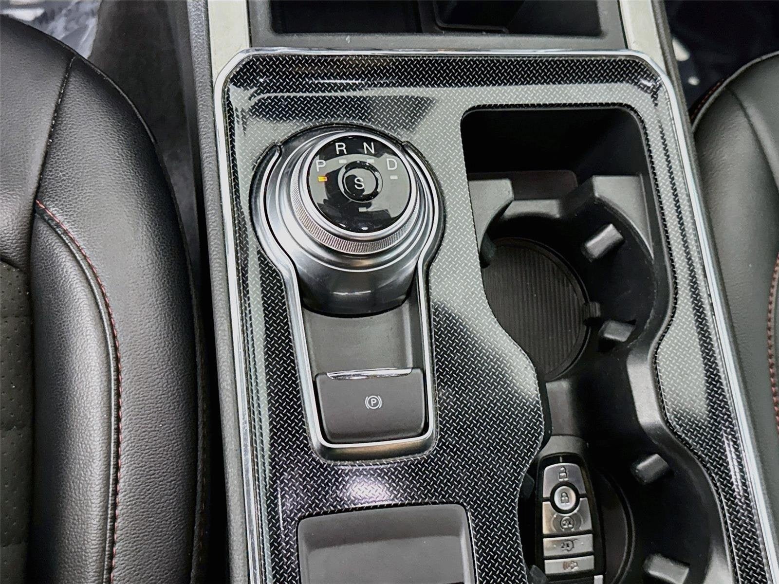 Used 2021 Ford Edge ST-Line AWD/4WD image 17