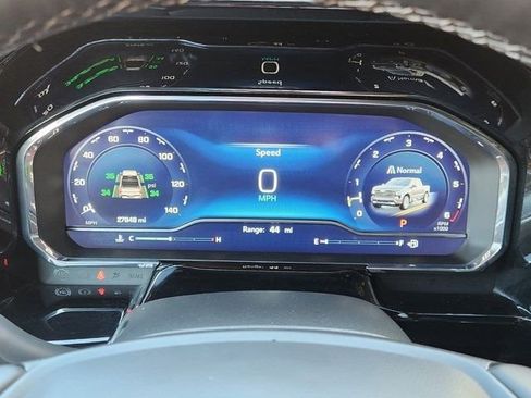 Used 2024 Chevrolet Silverado 1500 High Country w/ Technology Package image 7