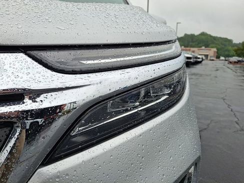 Used 2022 Chevrolet Equinox Premier FWD image 9