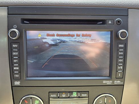 Used 2013 GMC Yukon XL SLT RWD image 16