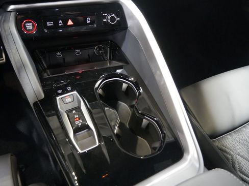 New 2026 Audi SQ5 Prestige AWD/4WD image 36
