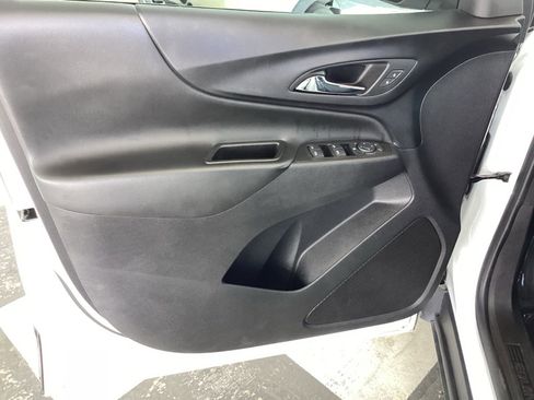 Used 2023 Chevrolet Equinox LT image 23