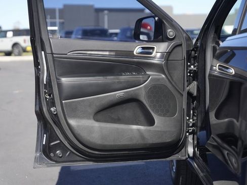 Used 2014 Jeep Grand Cherokee Limited image 29