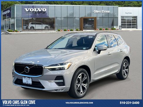Used 2022 Volvo XC60 B5 Momentum w/ Climate Package image 2