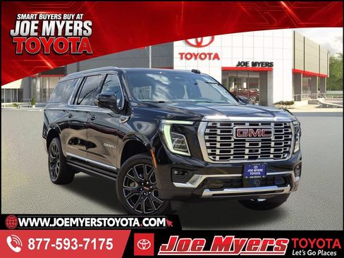 Used 2025 GMC Yukon XL Denali w/ Sun & Power Step Package AWD/4WD image 1