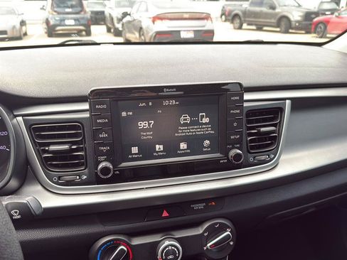 Used 2020 Kia Rio S FWD image 5