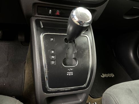 Used 2017 Jeep Patriot Sport w/ Power Value Group FWD image 16