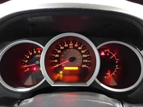 Used 2006 Toyota Tacoma X-Runner image 19