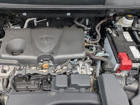 Used 2024 Toyota RAV4 LE AWD/4WD image 20