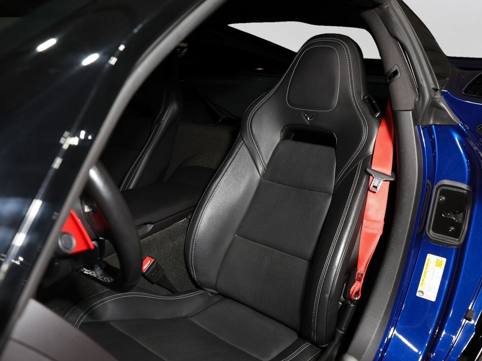 Used 2018 Chevrolet Corvette Grand Sport RWD image 45