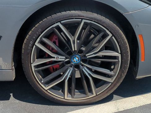 Certified 2023 BMW 530e w/ M Sport Package RWD image 13