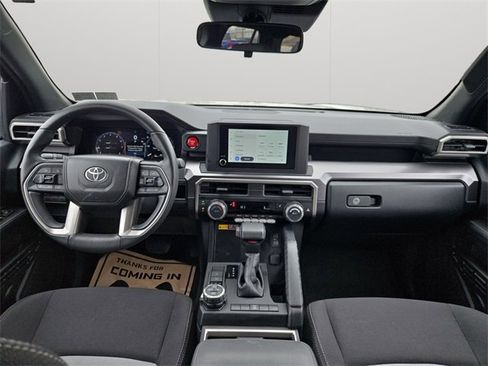 Certified 2025 Toyota 4Runner TRD Off-Road image 18