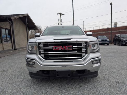Used 2017 GMC Sierra 1500 SLT w/ SLT Premium Package image 2