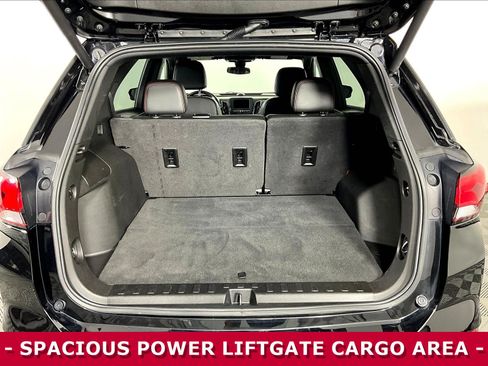 Used 2022 Chevrolet Equinox RS AWD/4WD image 35
