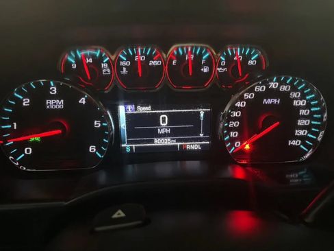 Used 2018 Chevrolet Silverado 1500 LT w/ All Star Edition AWD/4WD image 11