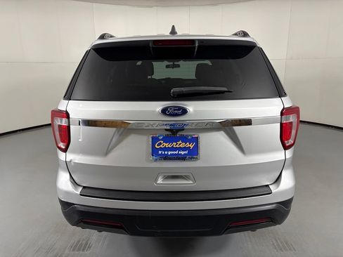 Used 2018 Ford Explorer FWD image 7
